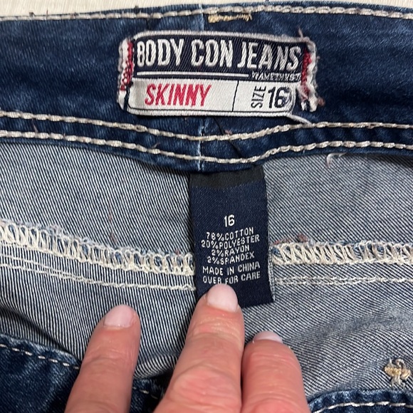 Amethyst Skinny Jeans. Size 16 - Picture 4 of 4